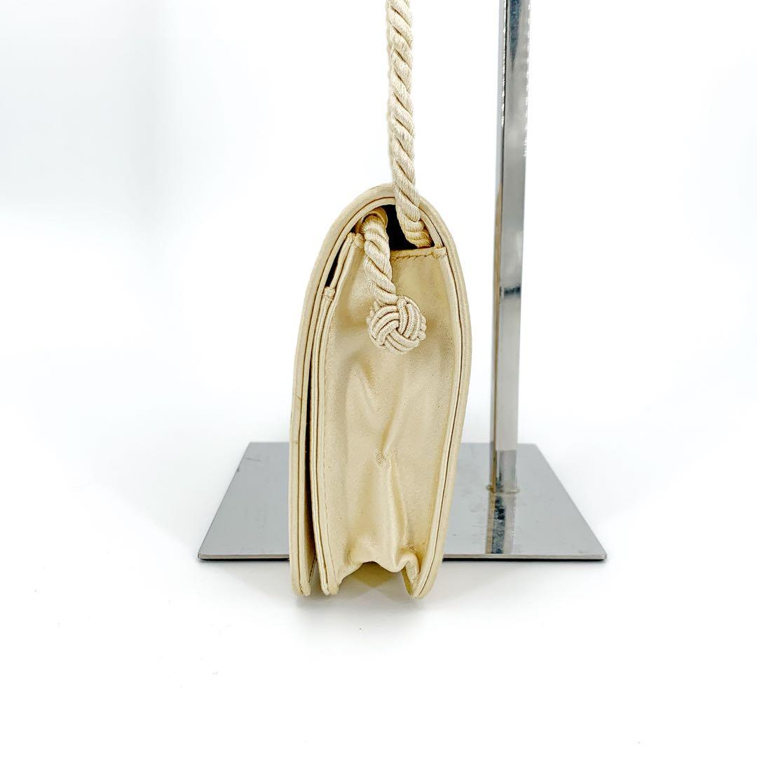 【美品】ボッテガヴェネタ ショルダーバッグ タッセル サテン