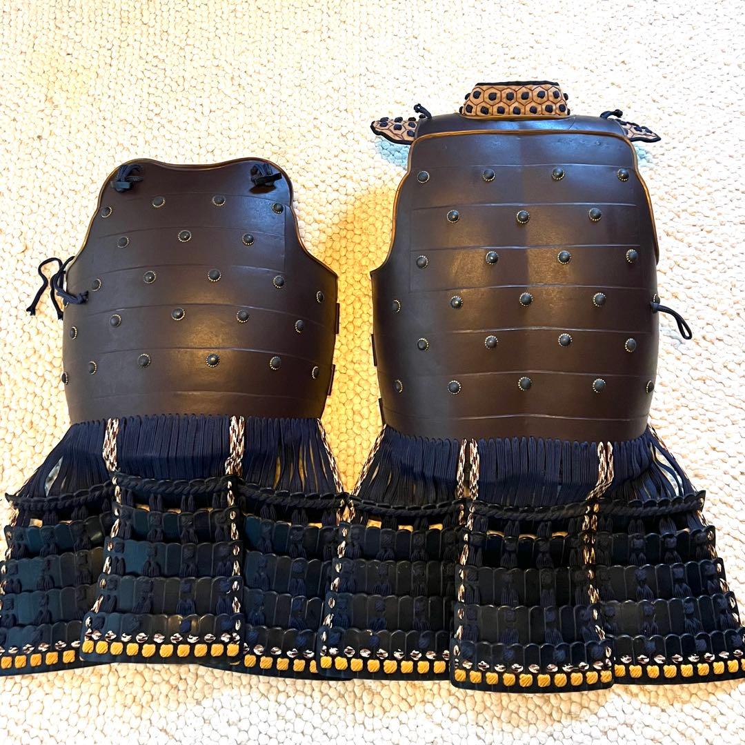 超美品！『薩摩国住光忍十一代作』日本 甲冑 錆胴鉄錆鋲当世具足『鎧 一式』等身大