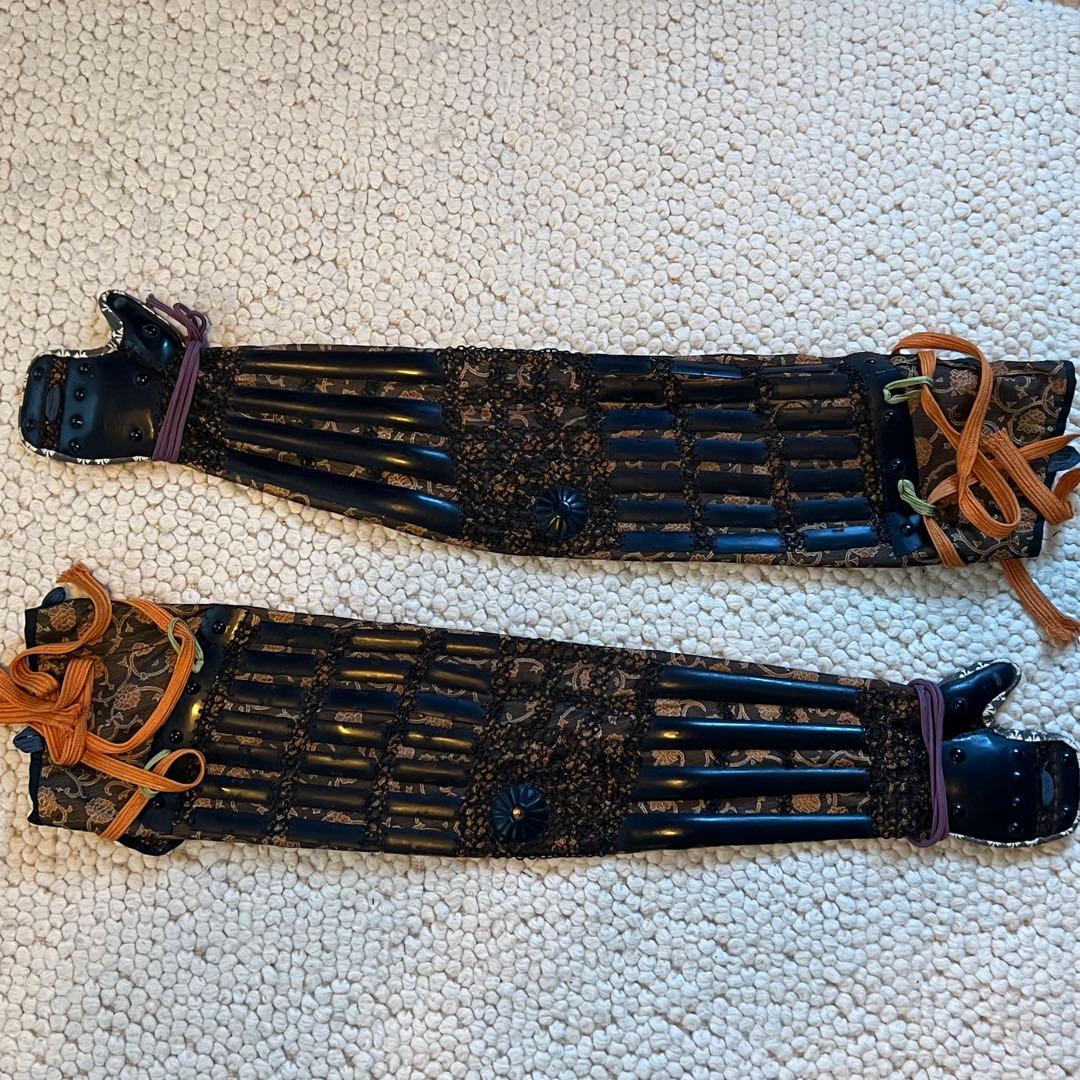 超美品！『薩摩国住光忍十一代作』日本 甲冑 錆胴鉄錆鋲当世具足『鎧 一式』等身大