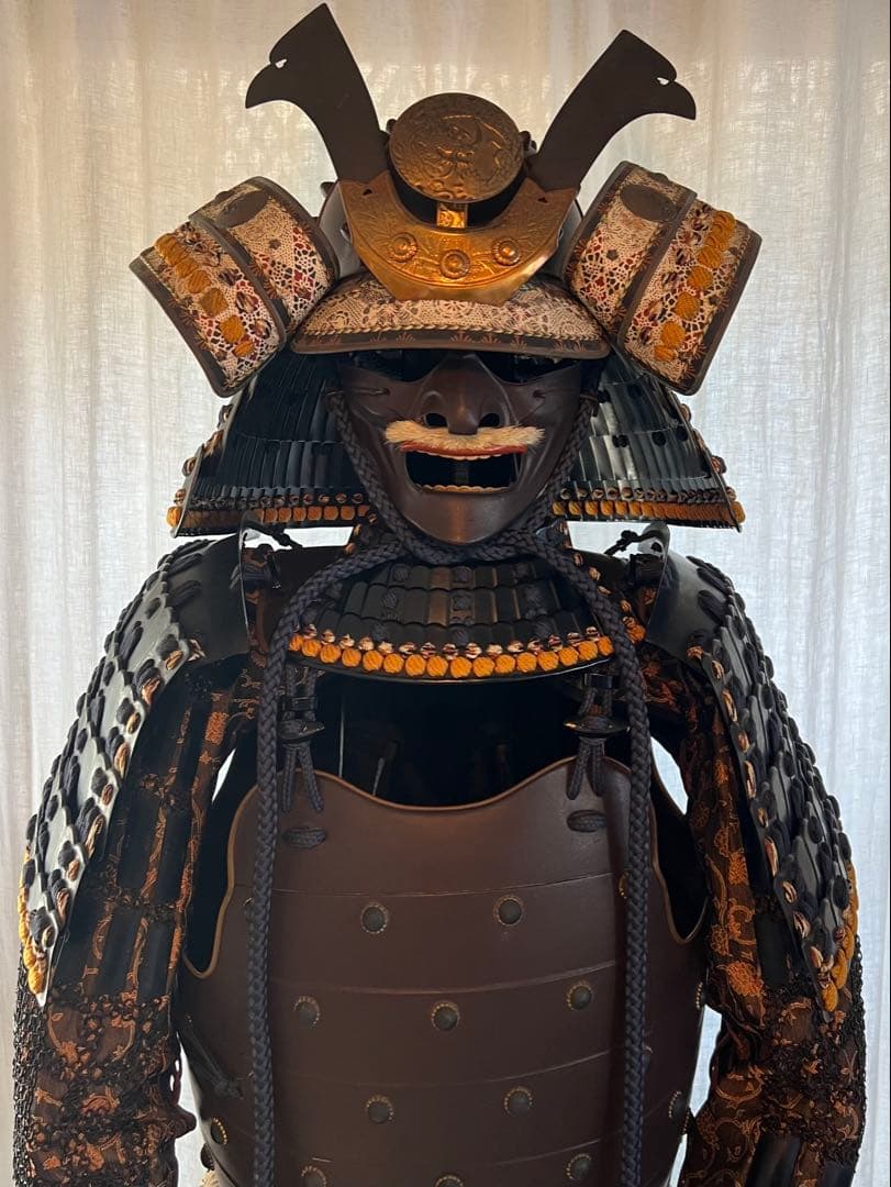 超美品！『薩摩国住光忍十一代作』日本 甲冑 錆胴鉄錆鋲当世具足『鎧 一式』等身大