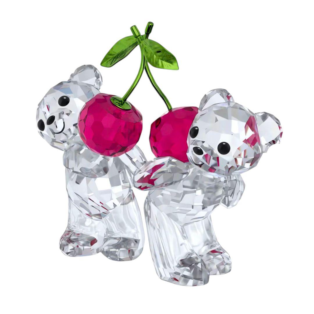 定価￥28,600税込　Swarovski クマとチェリーのクリスタルフィギュア
