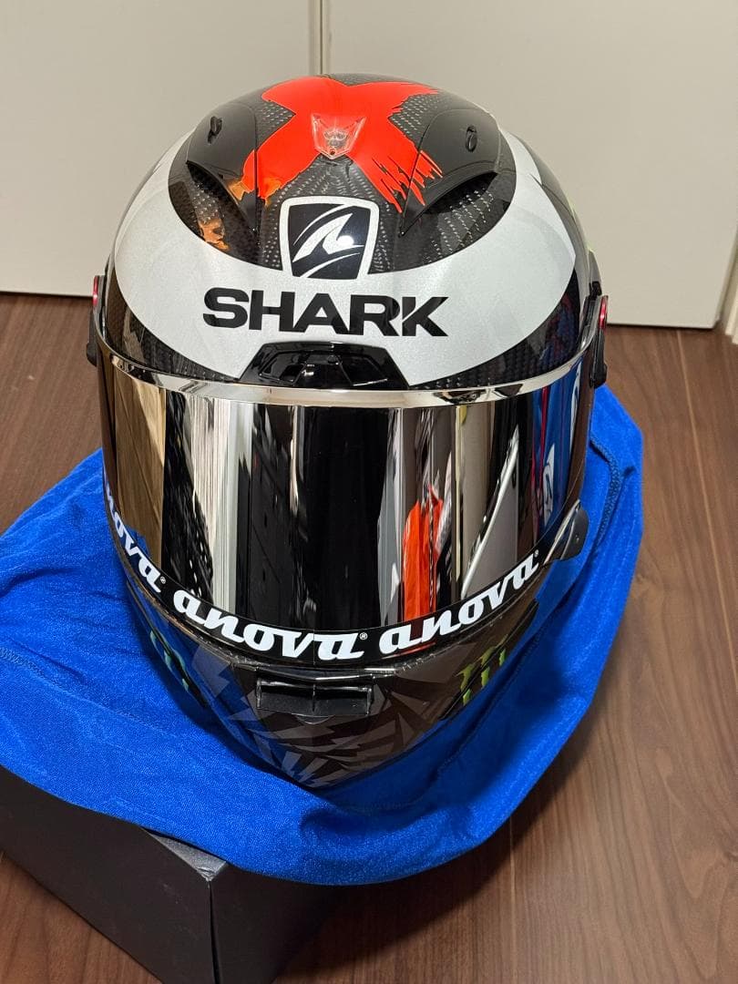 セキュリティ・セーフティ SHARK RACE-R PRO GP LORENZO WINTER TEST