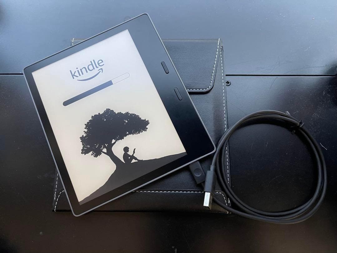 ひ*で様 Kindle Oasis 色調調節ライト搭載 wifi 8GB 電子書