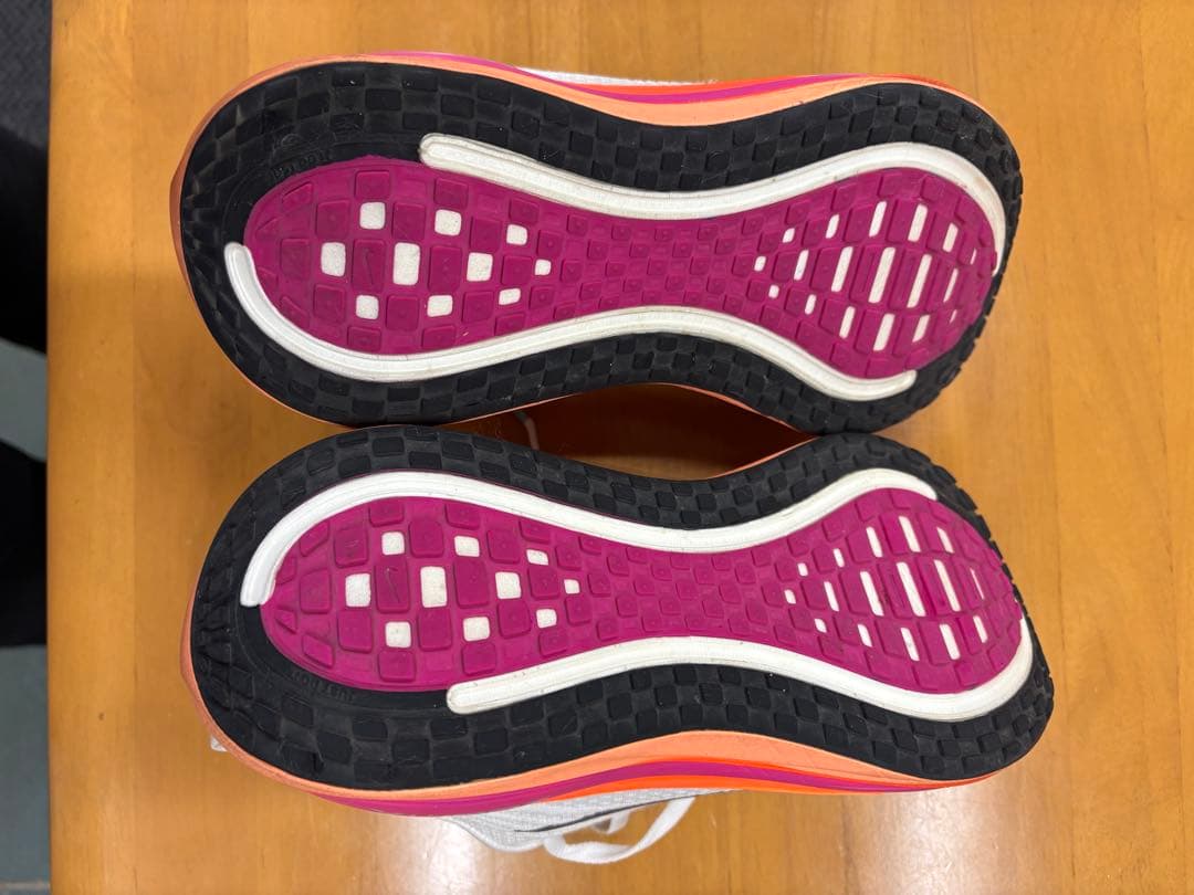 Nike ボメロプラス24 レディース