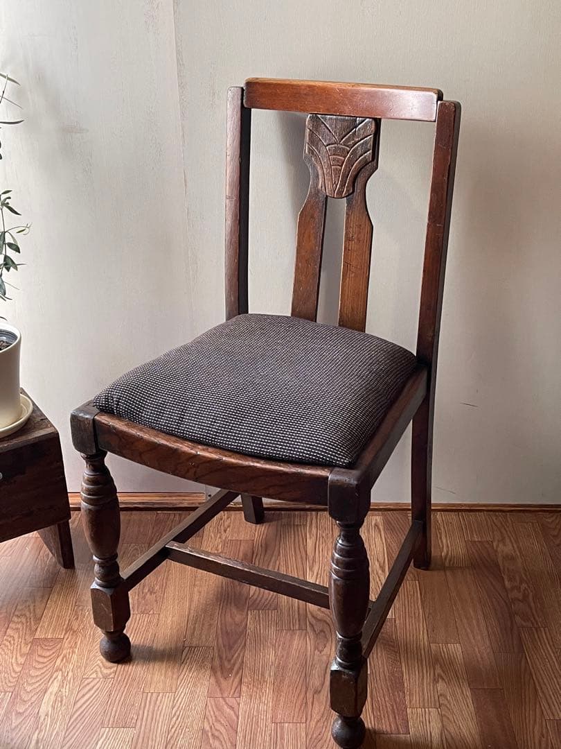 まむまむ UKダイニングチェア