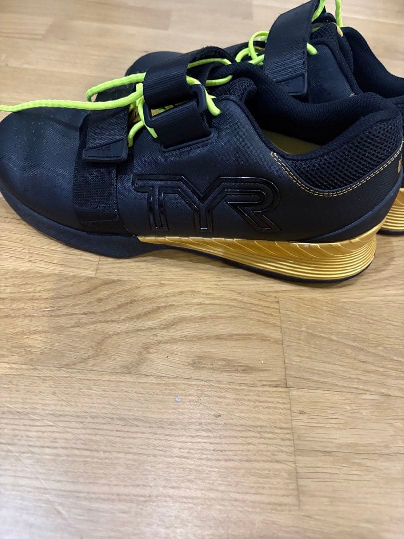 最終価格　TYR（ティア）L-1リフター 25.9cm