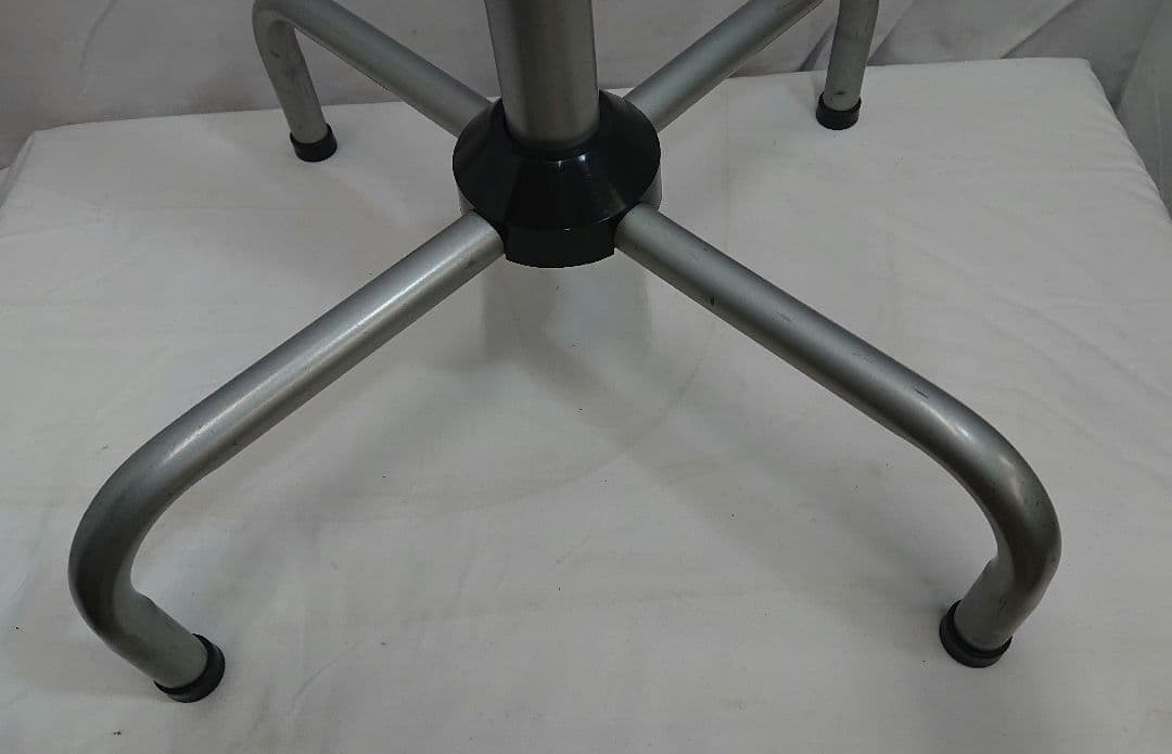 中古品　イタリアン モダン　ポールハンガー　ハンガーラック