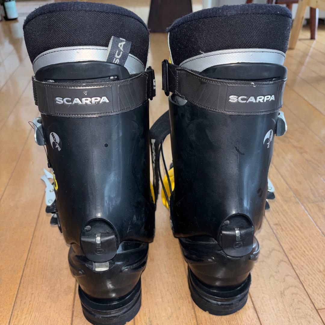 SCARPA T1テレマークブーツ
