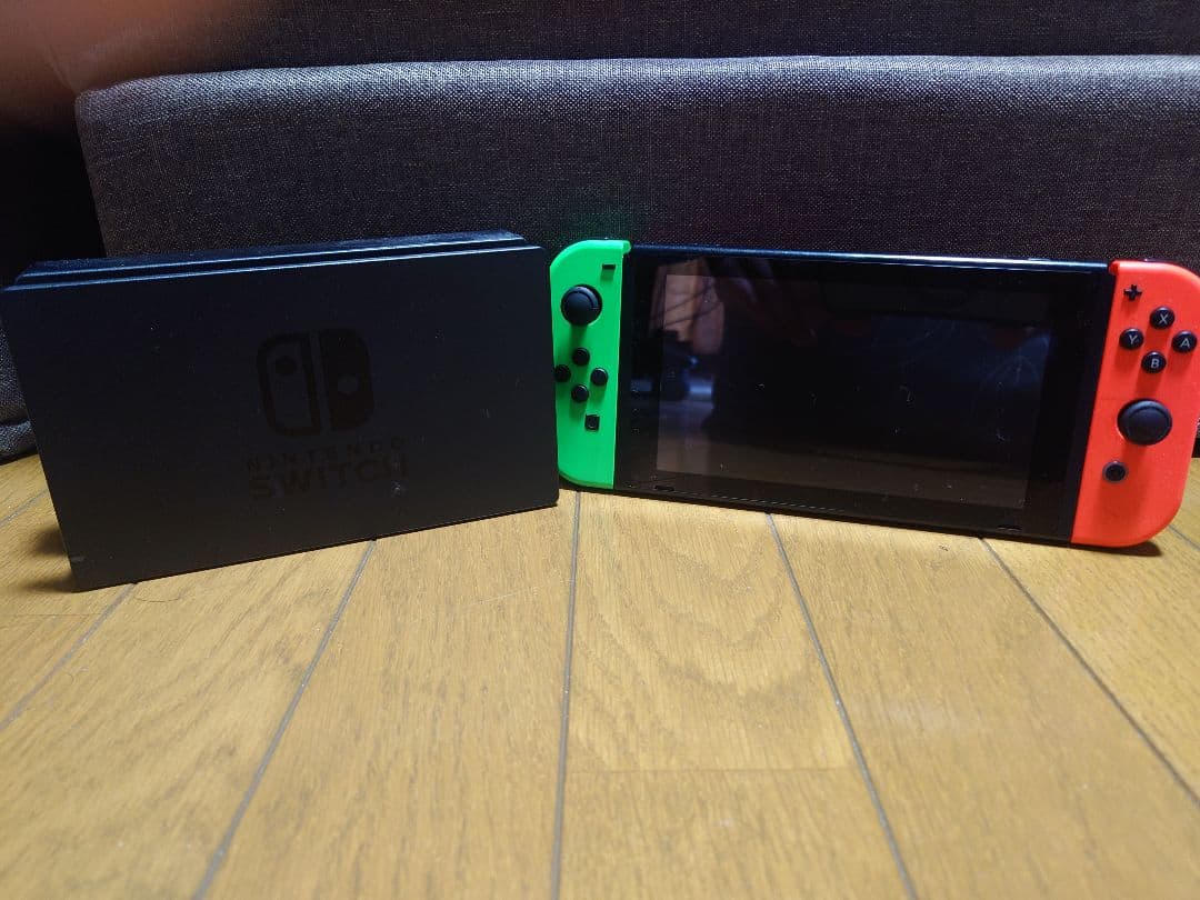 Nintendo Switch グリーン/レッド 本体