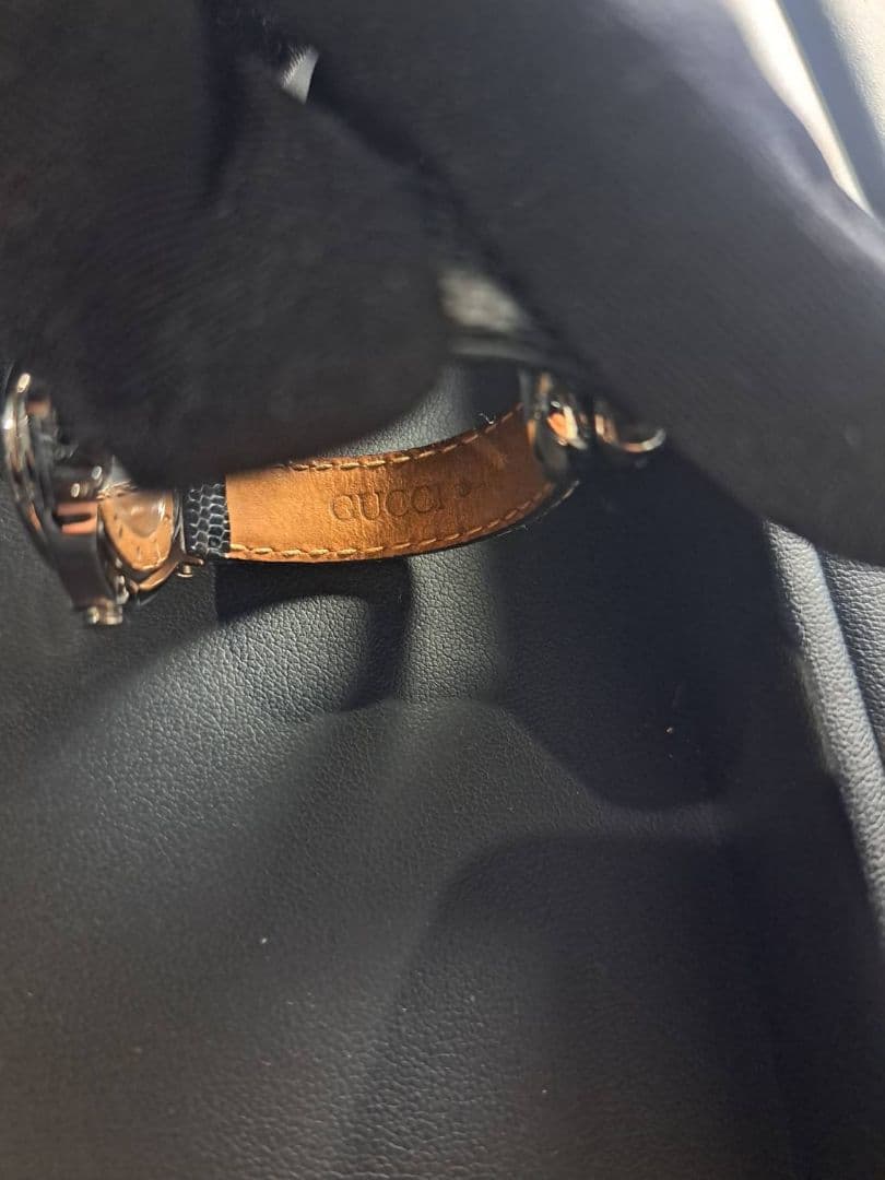 E*y様 GUCCI 時計 レディース バングル