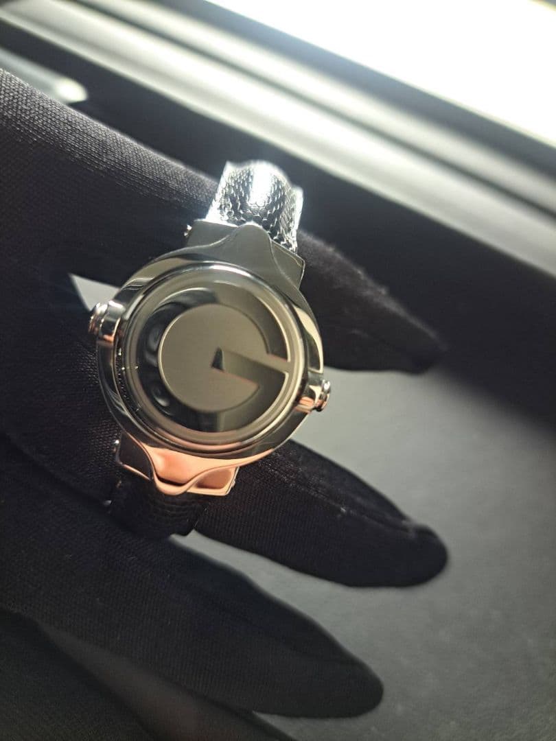 E*y様 GUCCI 時計 レディース バングル