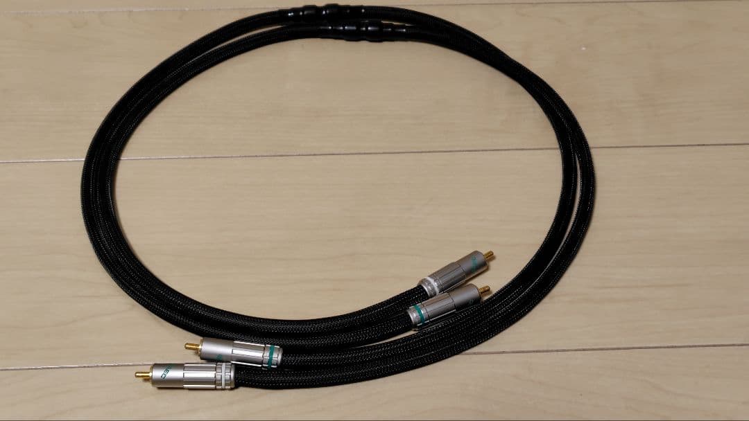 SAEC サエク SL-1990 V2 RCAケーブル 1mのペアです。