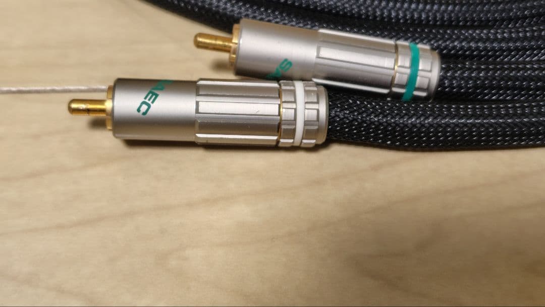 SAEC サエク SL-1990 V2 RCAケーブル 1mのペアです。