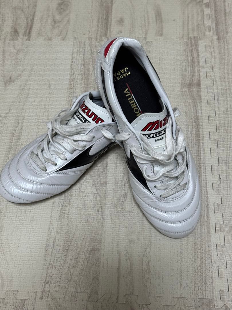 Mizuno Morelia サッカーシューズ ホワイト/ブラック　25.5cm