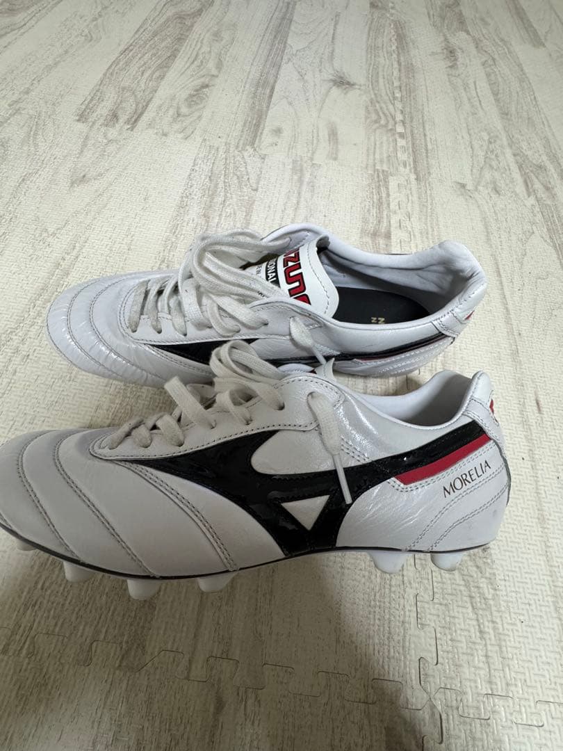 Mizuno Morelia サッカーシューズ ホワイト/ブラック　25.5cm