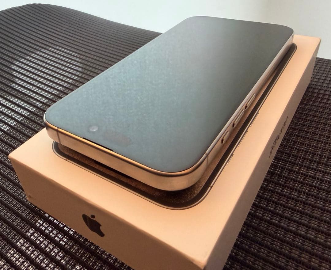 【国内版SIMフリー】iPhone15Pro ナチュラルチタニウム 256GB