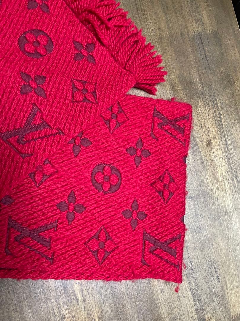 ルイ・ヴィトン マフラー　ロゴマニア　レッド　M72432 ヴィトン