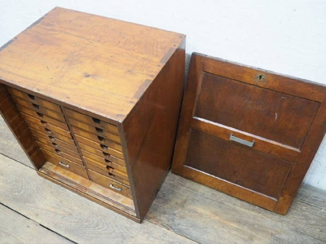 1022 アンティーク　小引き出し　収納棚　チェスト　ケース　レトロ 小物入れ