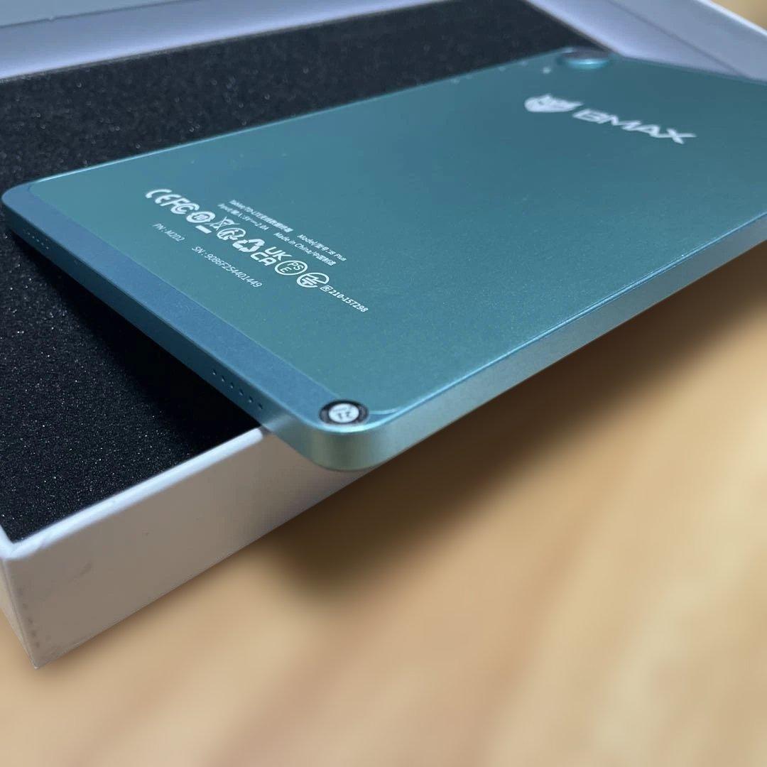 I8 plus 8インチAndroidタブレット