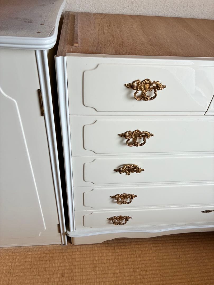 ホワイト木製チェスト 6段　姫系　金取　アンティーク　引き出し②