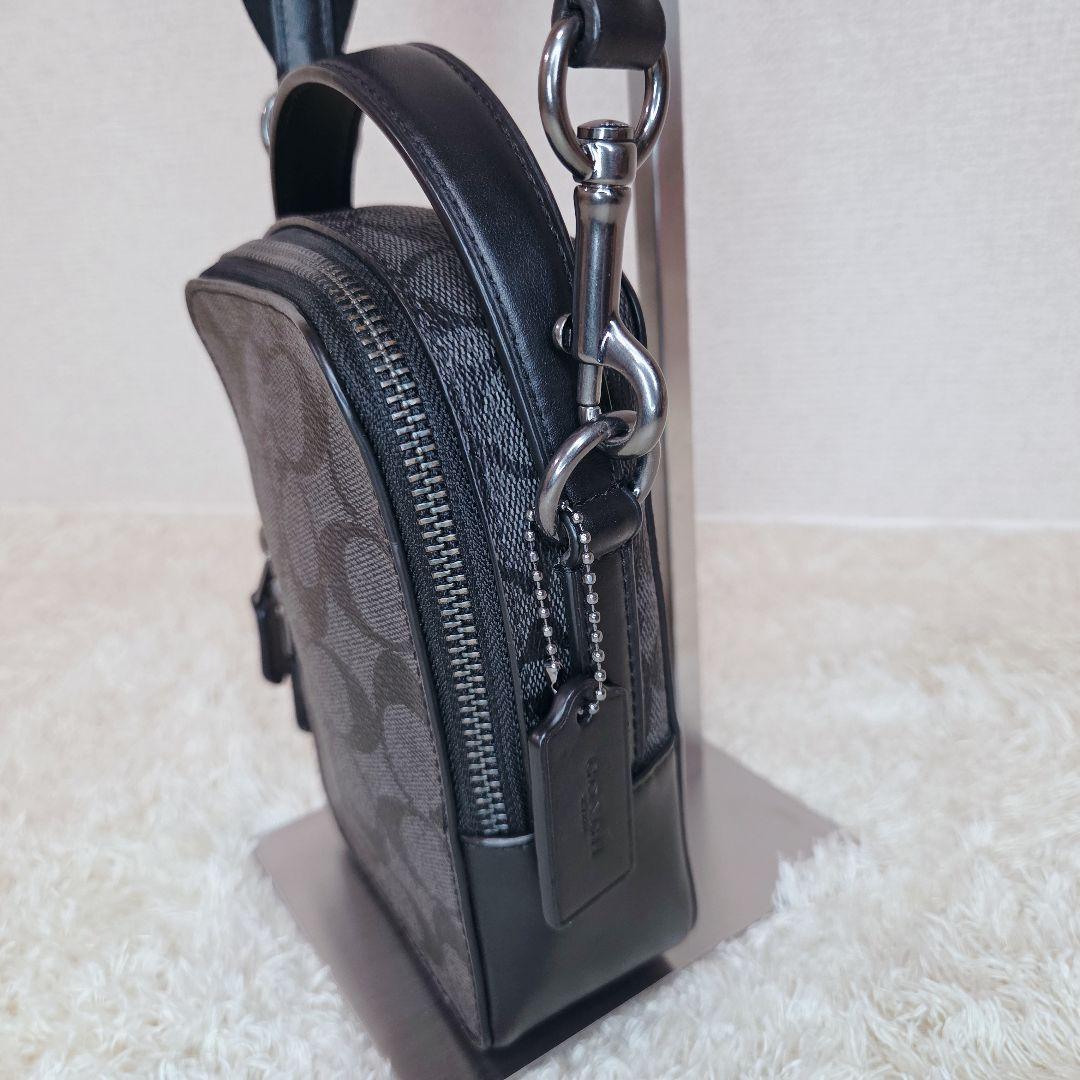 【じゅんいち出品】COACH コーチ クロスボディ 2WAY シグネチャー