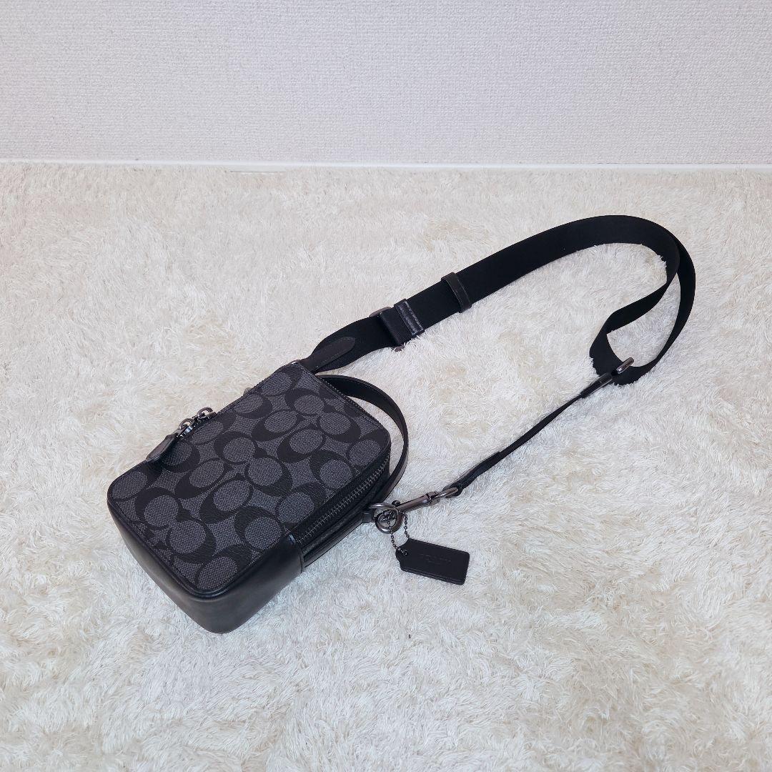 【じゅんいち出品】COACH コーチ クロスボディ 2WAY シグネチャー