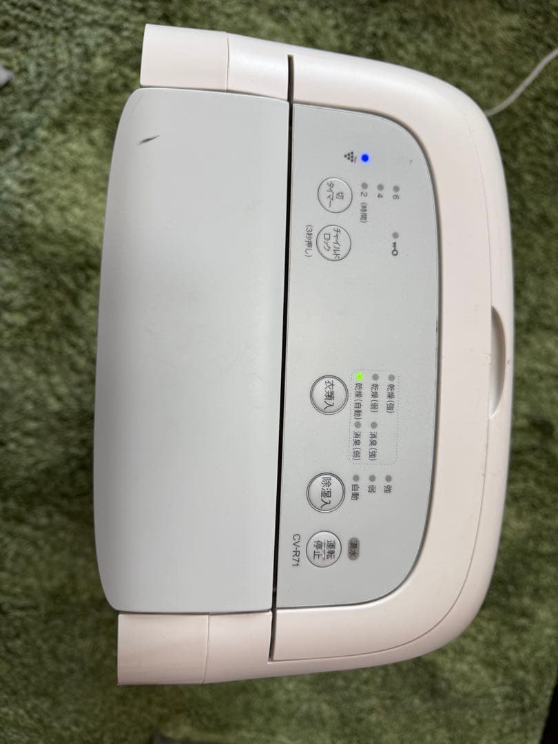 SHARP 除湿機 型名　CV-R71-W 2023年