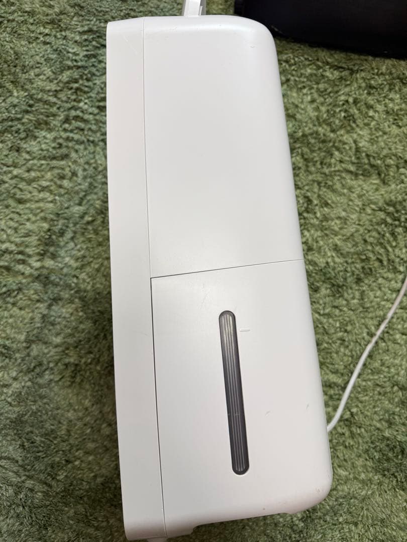 SHARP 除湿機 型名　CV-R71-W 2023年