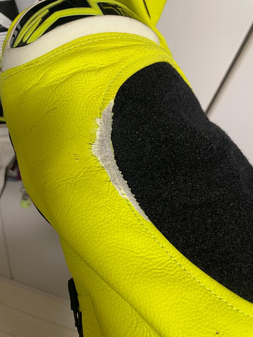 alpinestars GP PLUS V2 レザースーツ