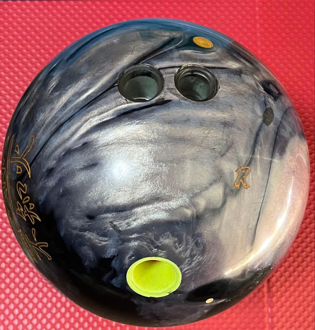 KATANA 不知火 ボウリングボール（13ポンド）