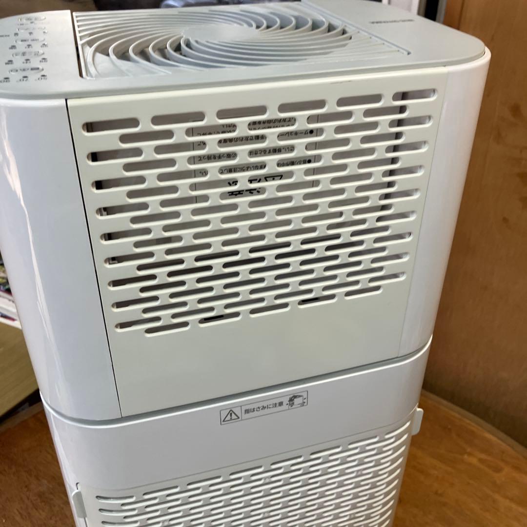 美品　アイリスオーヤマ　サーキュレーター衣類乾燥除湿機 IJD−150−W