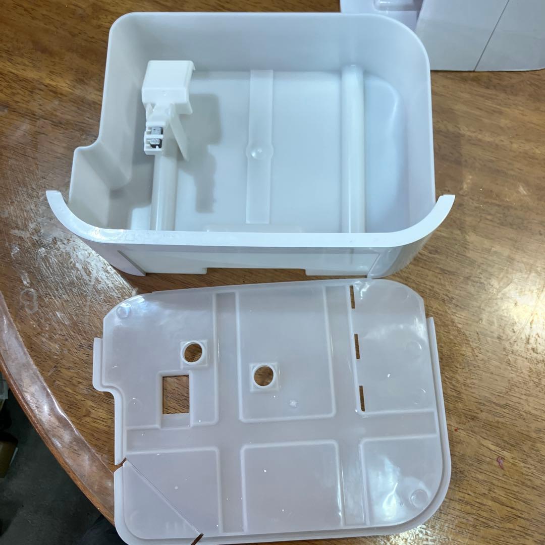 美品　アイリスオーヤマ　サーキュレーター衣類乾燥除湿機 IJD−150−W