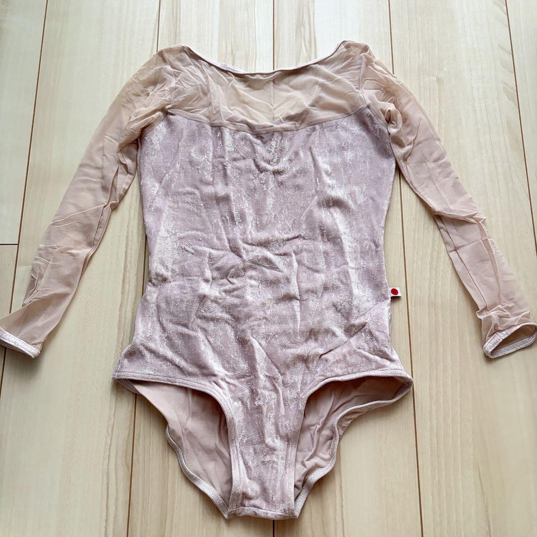 バレエレオタード　yumiko ユミコ　ベロア白