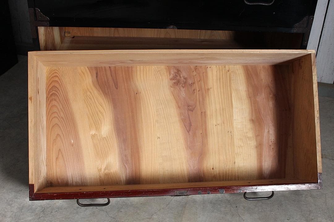 綺麗な丸金具庄内箪笥　3段　中桐　タンス　収納　古家具　古民家　時代家具