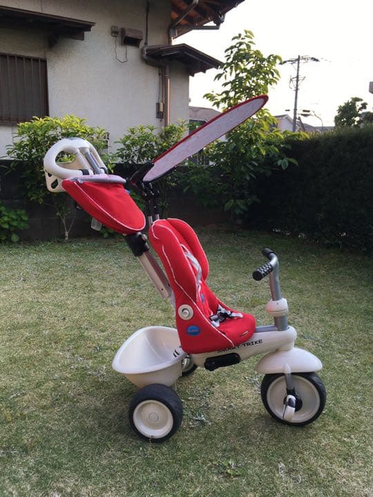 美品　三輪車　smart trike 女の子