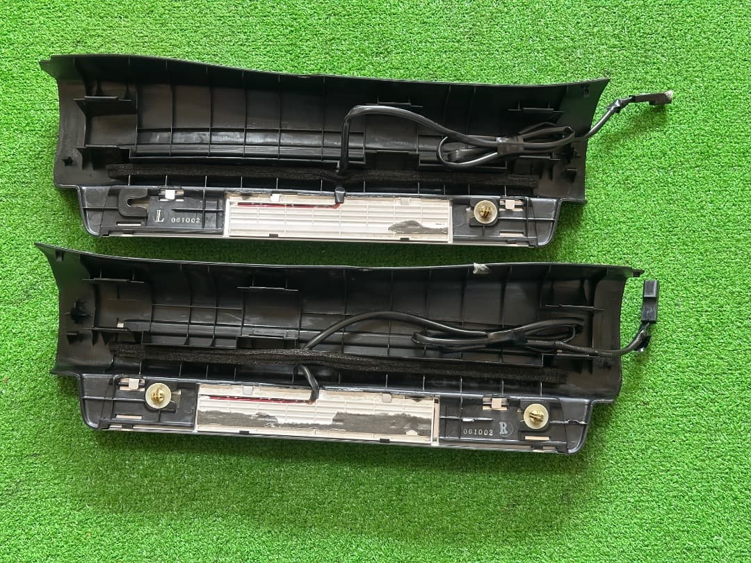 レクサス LS460 USF40 LEDイルミネーションホワイトスカッフプレート