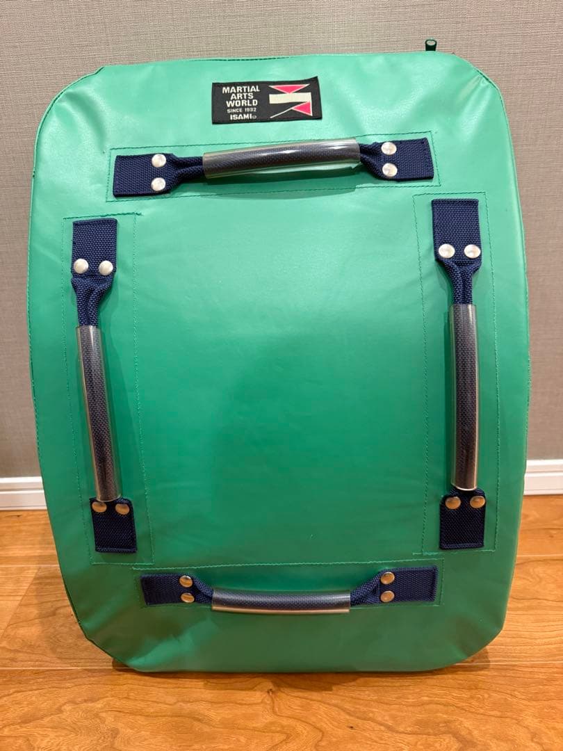 【国産】イサミ/ISAMI キックミットLL（緑）