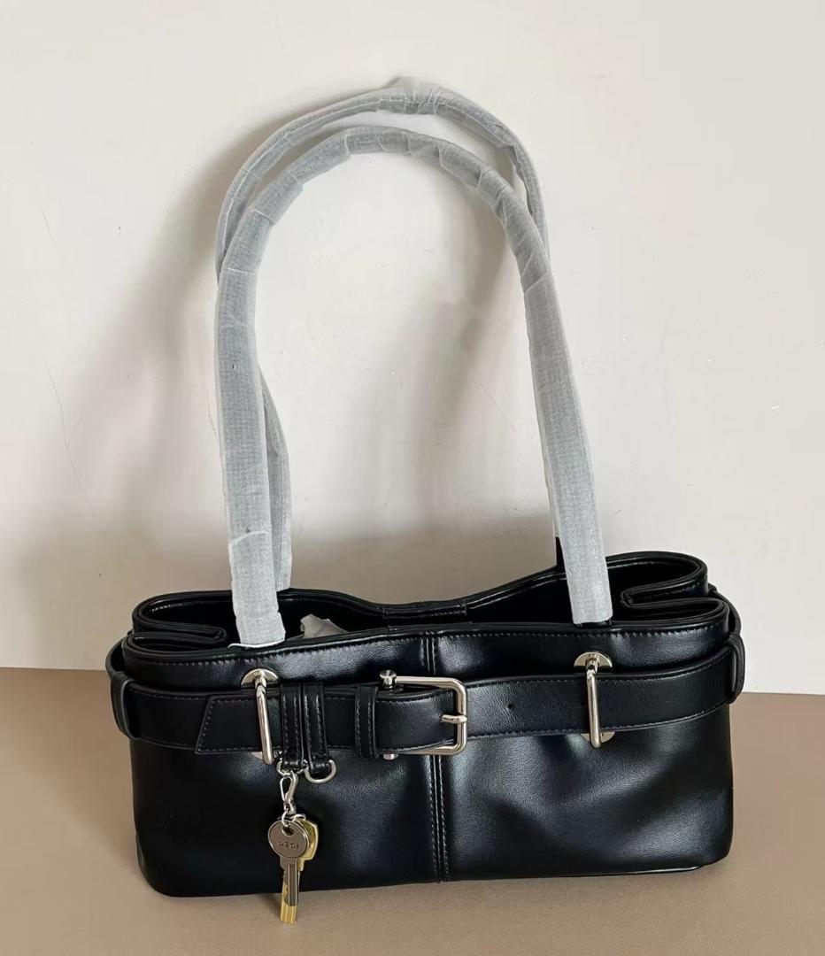 OSOI SHOULDER BROCLE バッグ