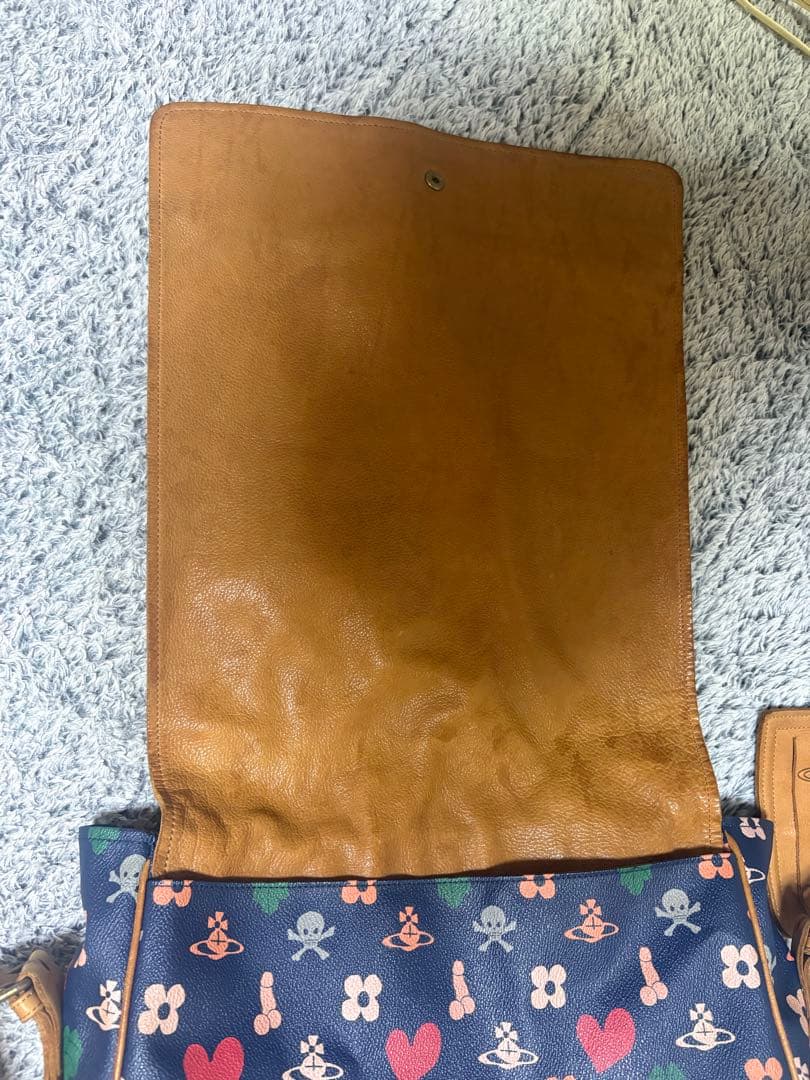 希少ヴィヴィアンウエストウッド ペイガンモノグラム柄 ショルダー 廃盤モデル