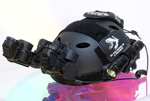 PVS21 ナイトビジョン HALO FAST　スコープ アクセサリー付き