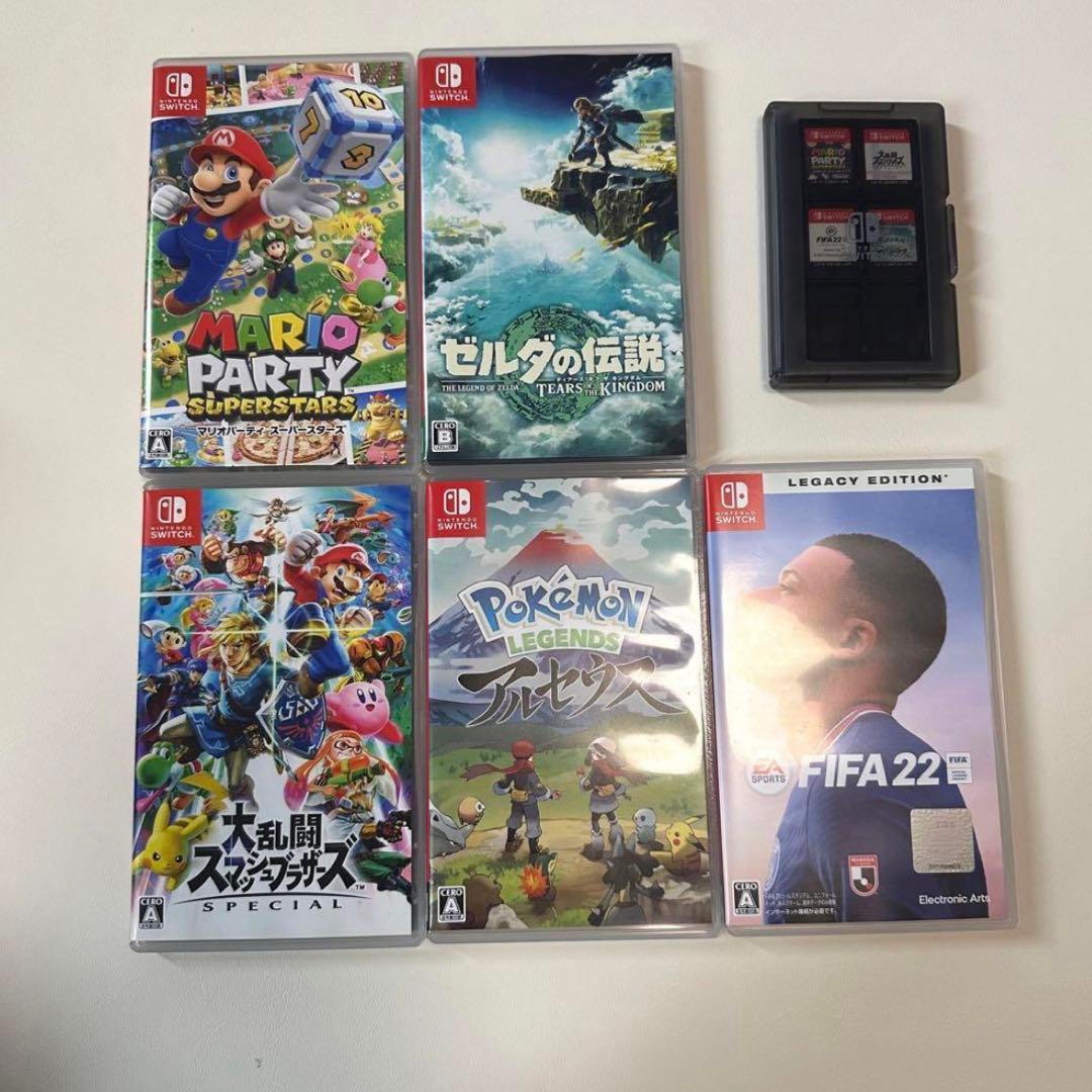 Nintendo Switch 本体 ジョイコン付き　付属品＋ソフト5つ