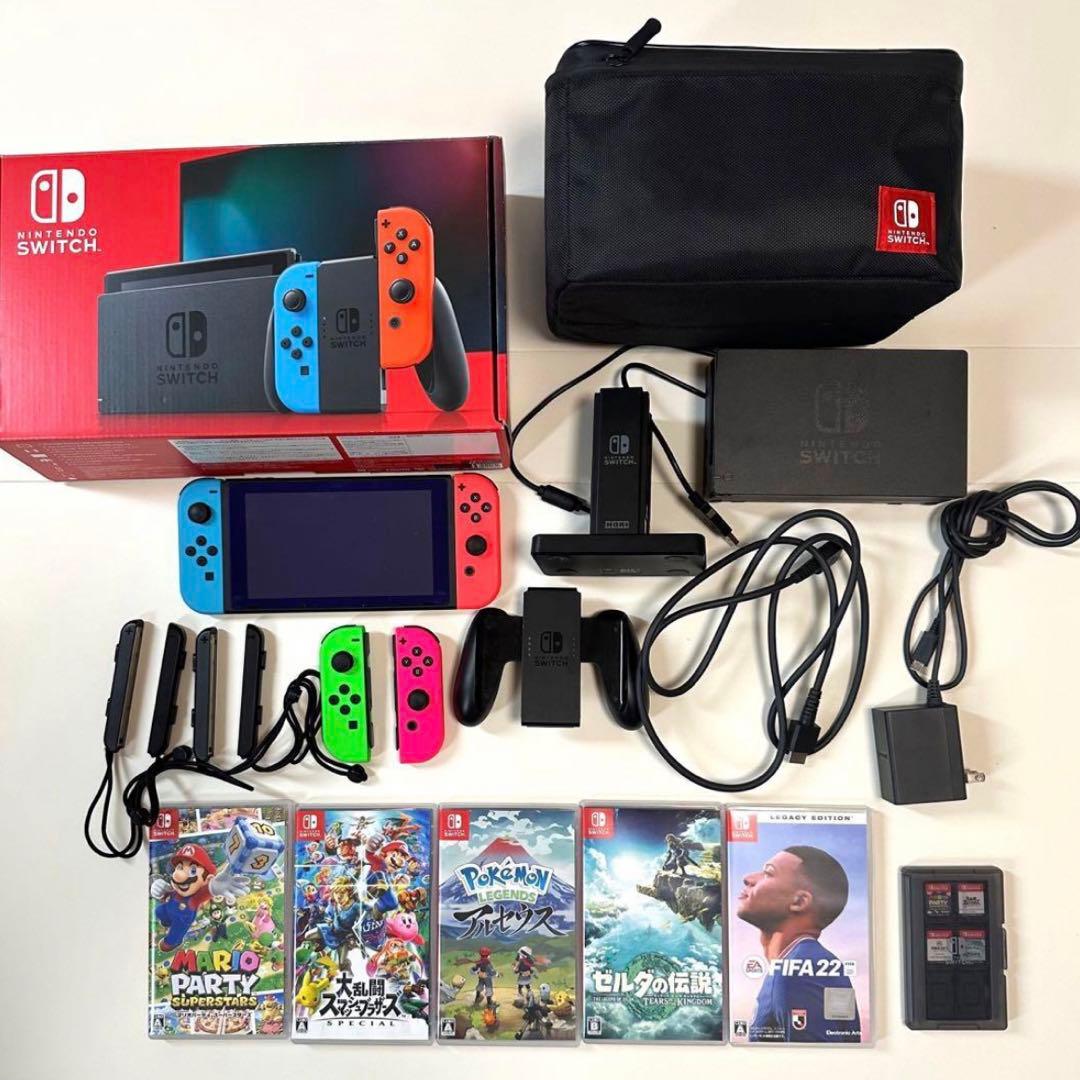 Nintendo Switch 本体 ジョイコン付き　付属品＋ソフト5つ
