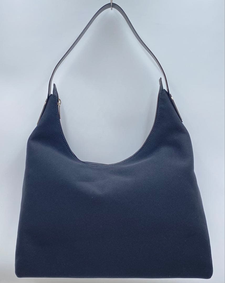 Salvatore Ferragamo フェラガモ ショルダーバッグ ブラック