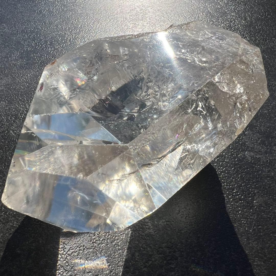 ✳✨激凄超逸品✨極上の高透明度✨超高品質 レインボー 水晶 六角柱 天然石 原石