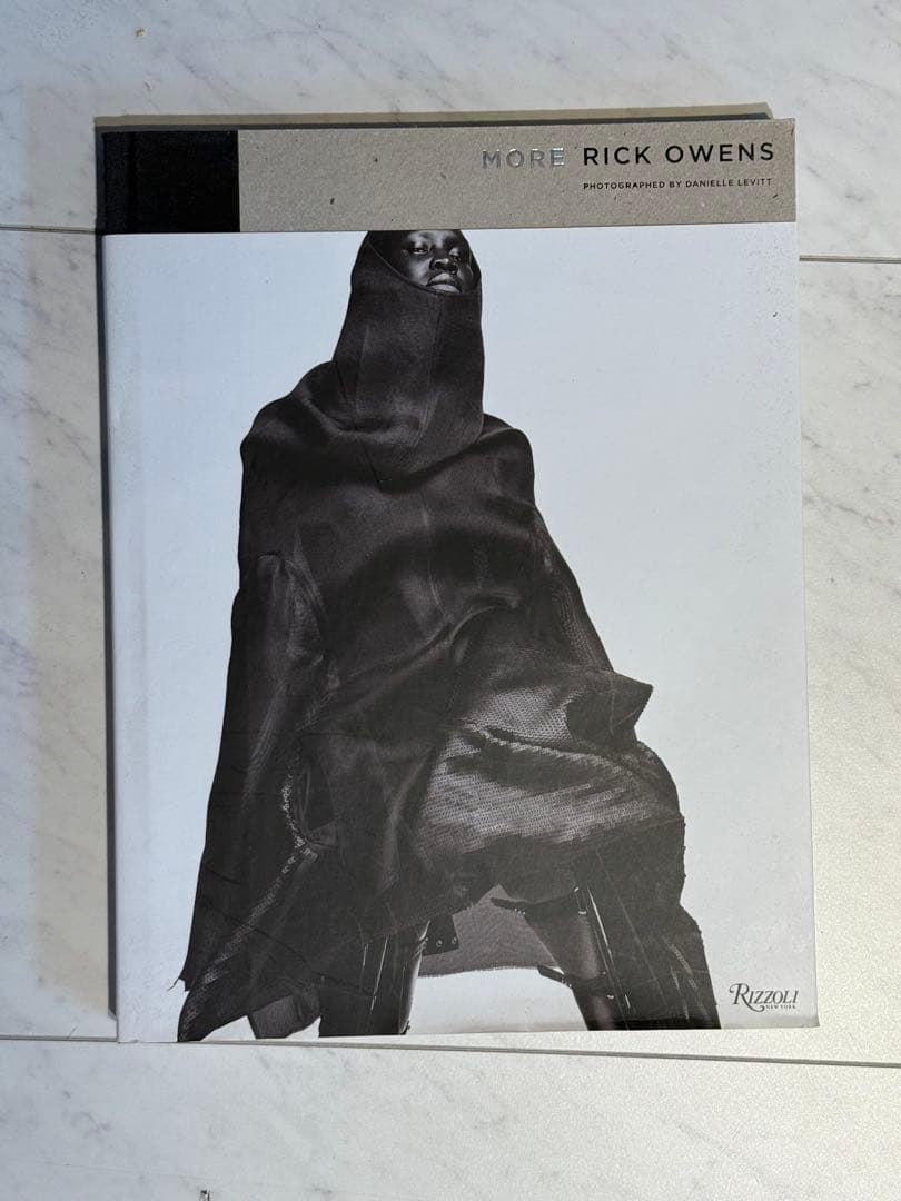 RICK OWENS / 2023 作品集サイン入り