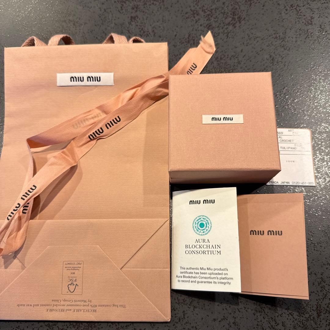 MIU MIU ミュウミュウ　ヘアクリップ