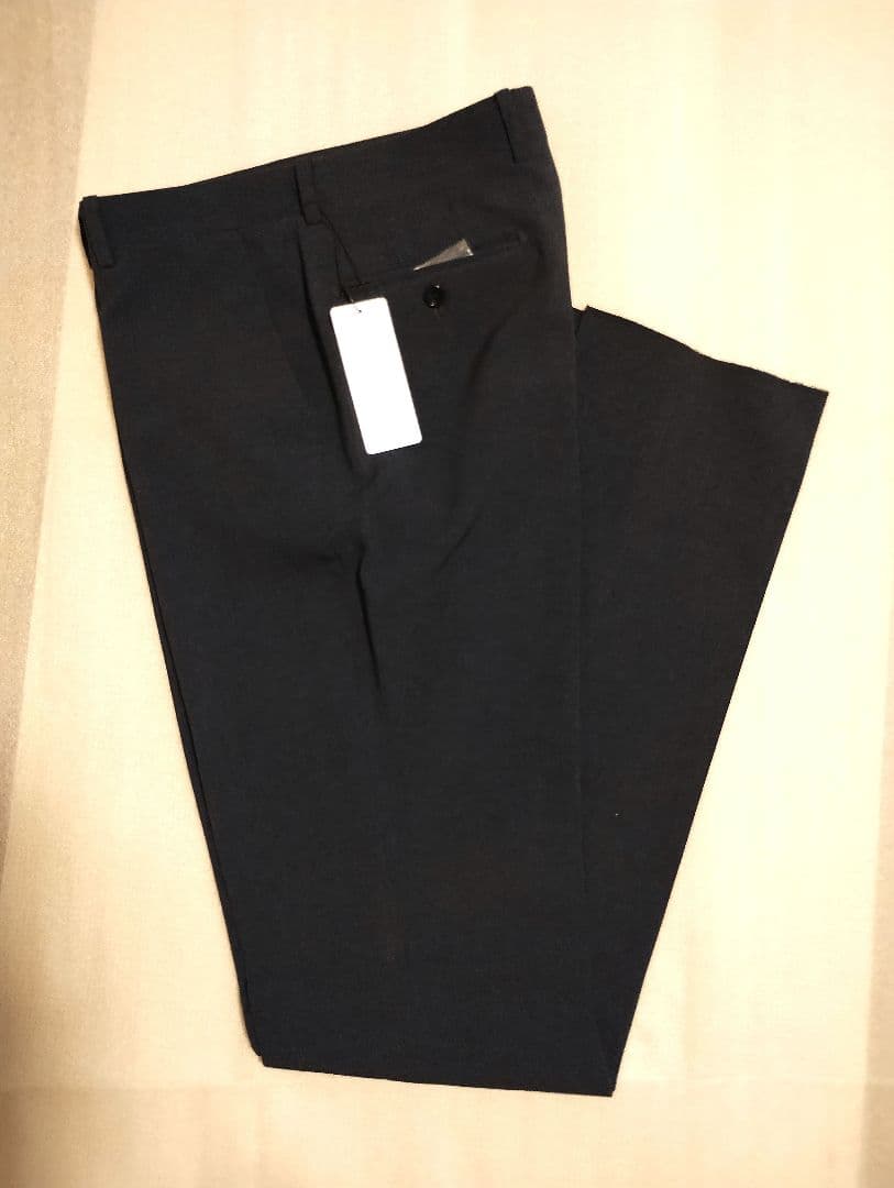 【新品】スーツLL　ネイビー　テットオム 　ストレッチ