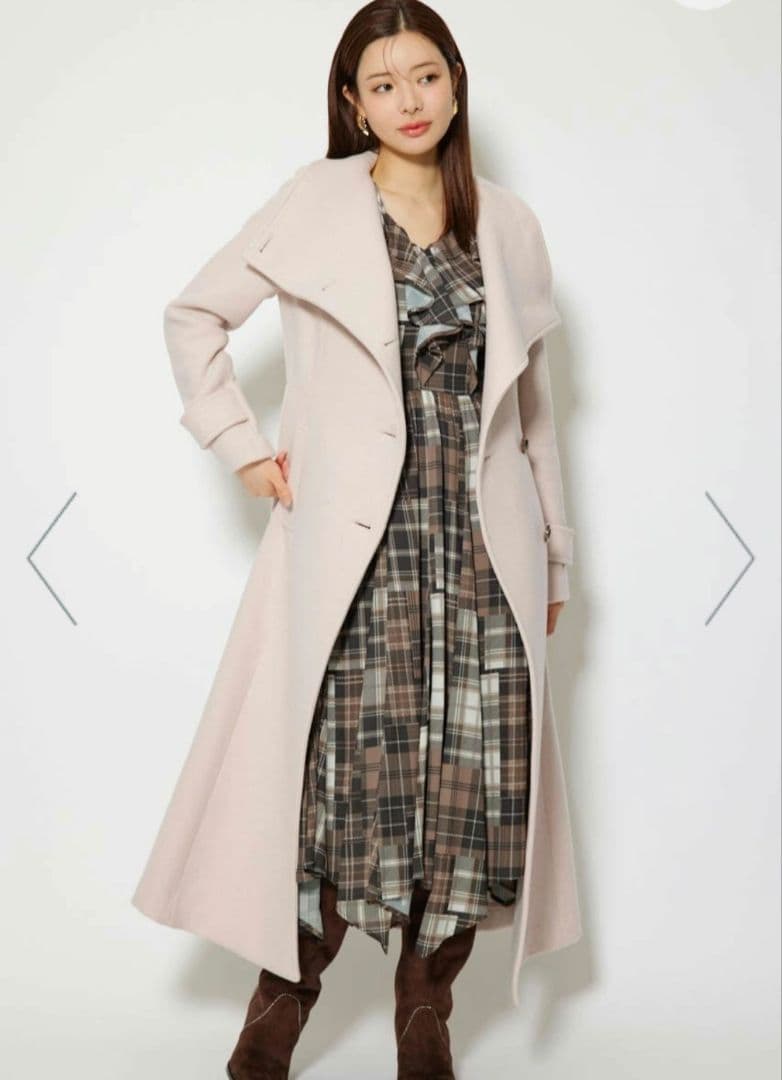 3回着用★rienda定番の大人気シンデレララインコート★Sサイズ ブラック