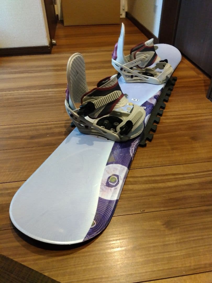 【送料無料】✨️希少✨️MORROW 146 レディース スノーボードセット‼️