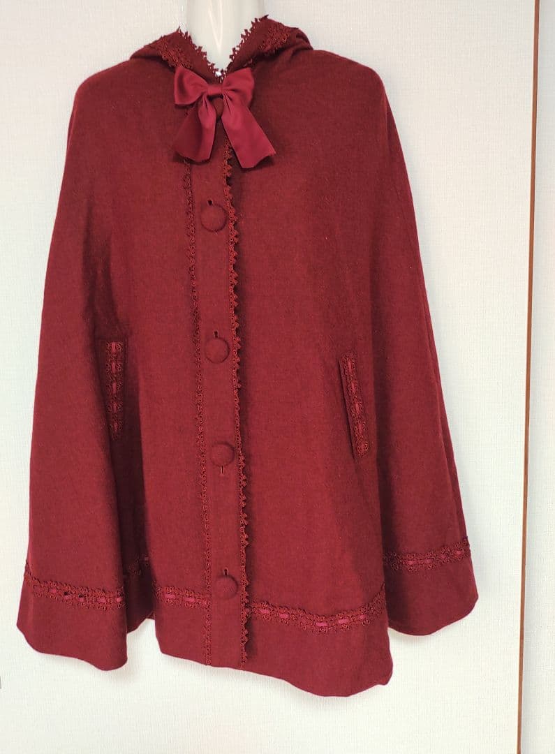 イノセントワールド　 ロリィタ　赤ずきん　ケープコート　マント　ポンチョ　赤